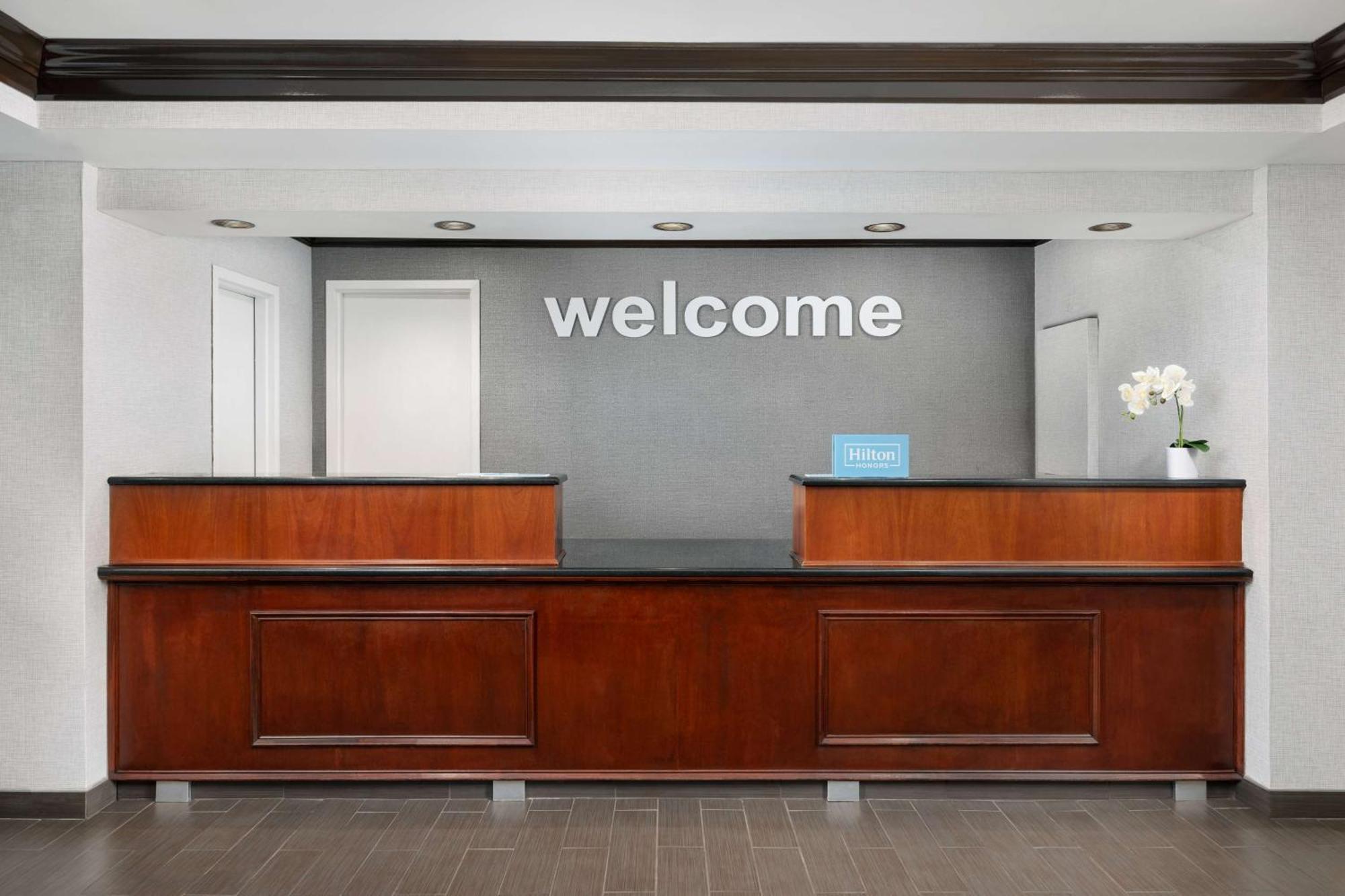 Hampton Inn Long Island/Islandia Eksteriør bilde